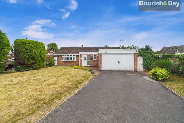 Creswell Farm Drive, Stafford ST16 3 bed detached bungalow for sale