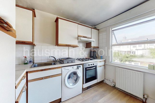 Hamilton Road, NW11 3 bed house for sale