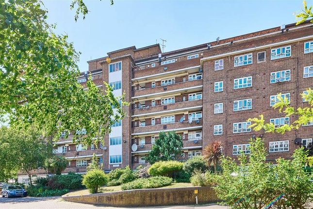 St. Agnes Place, London SE11 3 bed flat for sale