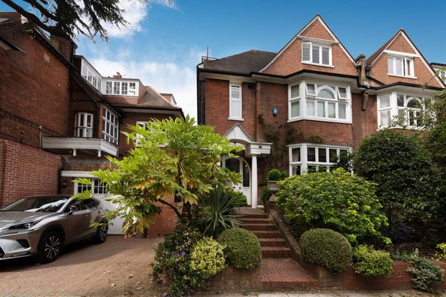 Hollycroft Avenue, Hampstead, NW3 6 bed house for sale