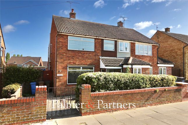 Hawthorn Drive, Ipswich, Suffolk, IP2 3 bed semi