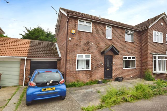 Hawkwood Close, South Woodham... 3 bed semi