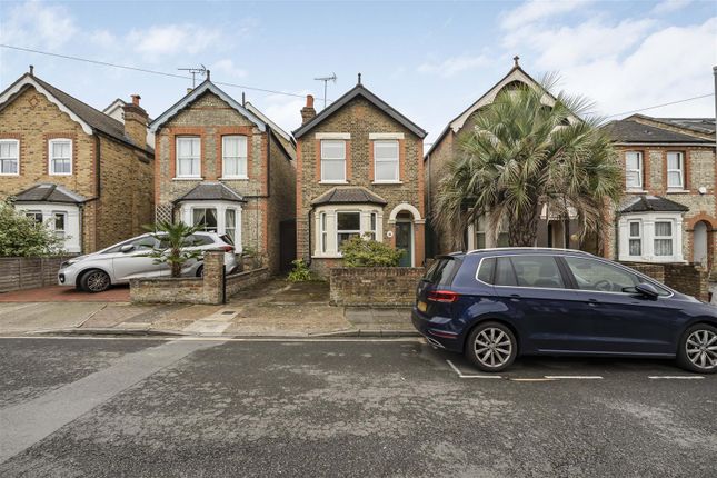 Wyndham Road, Kingston Upon Thames KT2 3 bed detached house for sale