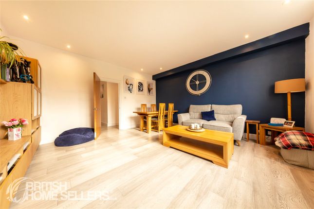 2 bed flat