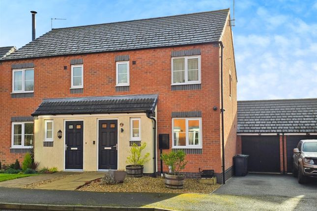 3 bedroom semi-detached house for sale