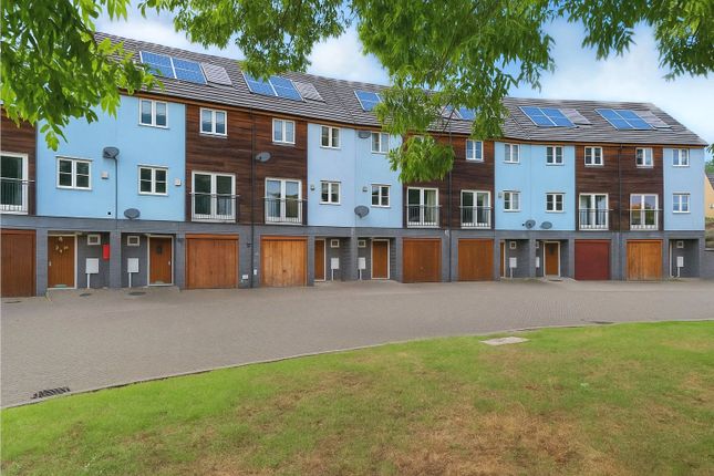 Wraxall Way, Ashland, Milton Keynes, MK6 3 bed terraced house for sale