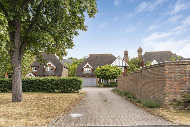 Sandringham Drive, Dartford, Kent, DA2 5 bed detached house for sale