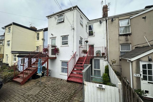 2 bedroom ground floor flat for sale