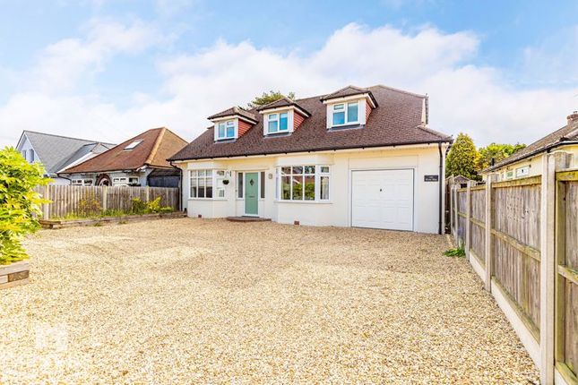 River Way, Christchurch, BH23 4 bed detached house for sale
