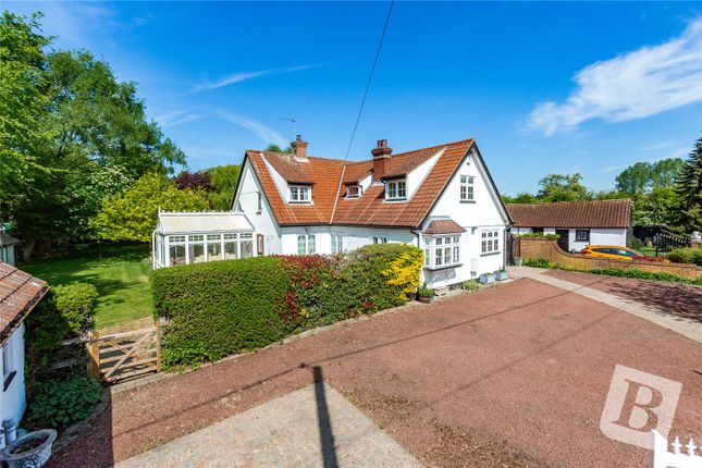 Dunmow Road, Fyfield, Ongar, Essex, CM5 4 bed detached house for sale