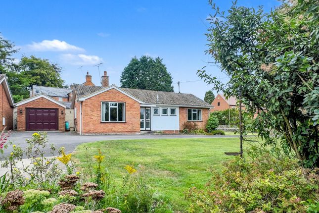 Faringdon Road, Southmoor, Abingdon... 3 bed bungalow for sale