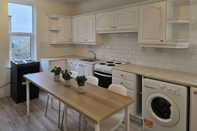 6 bedroom flat for sale