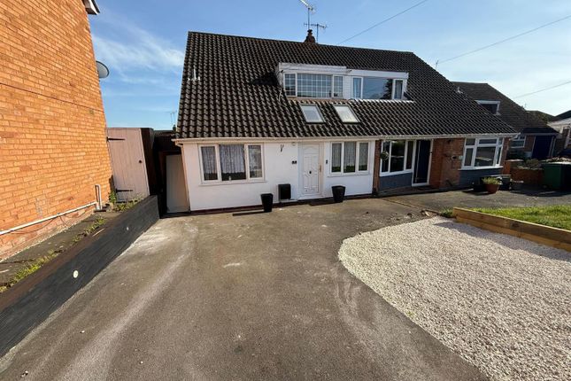 Churchill Road, Halesowen, B63 4NA 3 bed semi