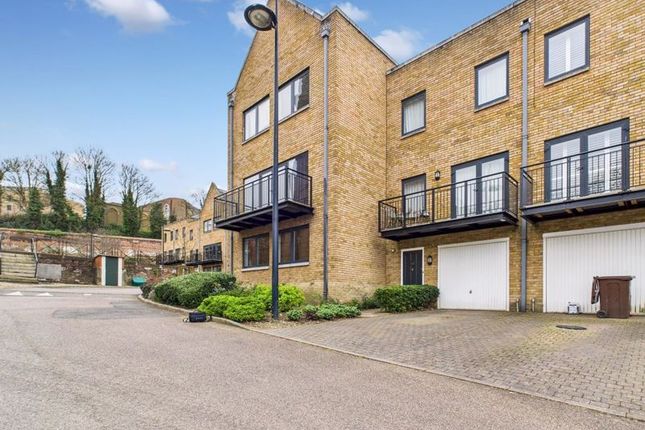 Marc Brunel Way, Chatham 4 bed townhouse for sale