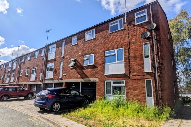 3 bed flat