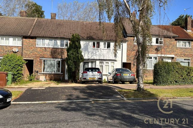 Gateshead Road, BOREHAMWOOD WD6 3 bed terraced house for sale