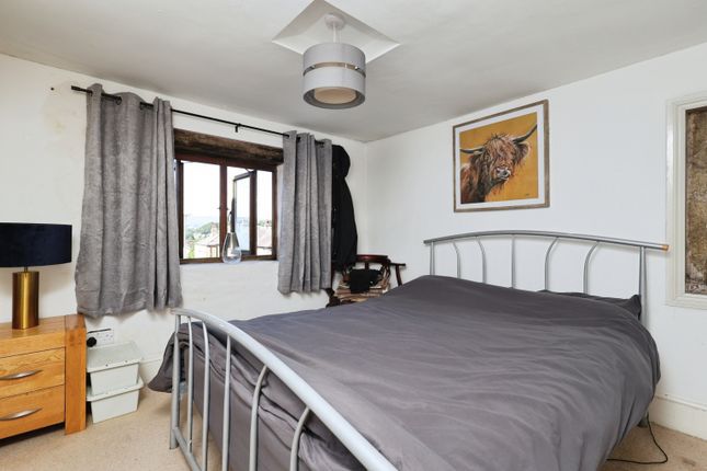 2 bedroom cottage for sale