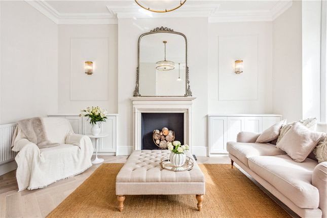 Coleherne Road, London, SW10 1 bed apartment for sale