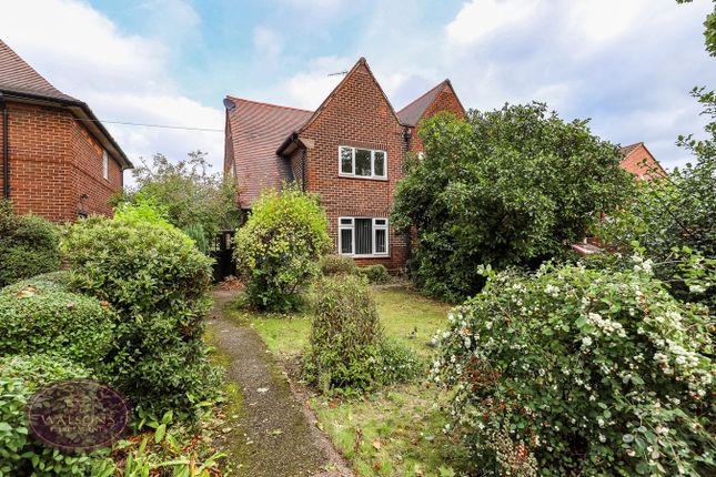 Wollaton Road, Nottingham, NG8 3 bed semi