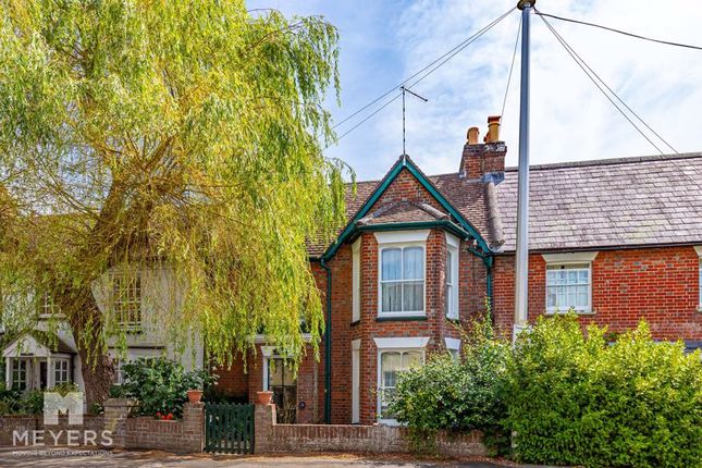 Salisbury Road, Winkton, BH23 2 bed terraced house for sale