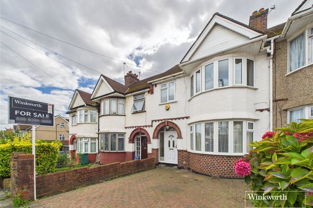 Lavender Avenue, London NW9 3 bed terraced house for sale