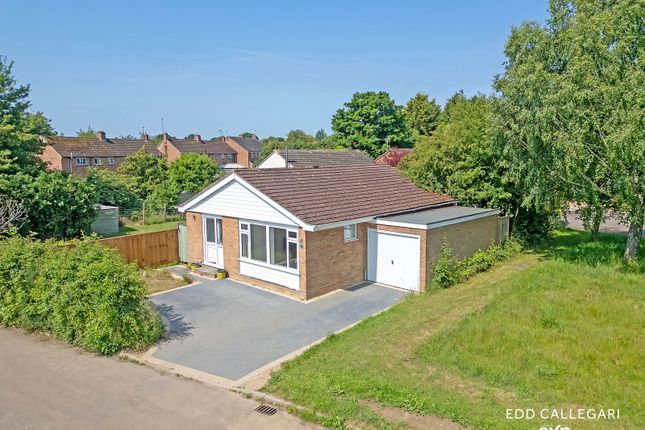 Newlands, Ipswich IP7 3 bed detached bungalow for sale