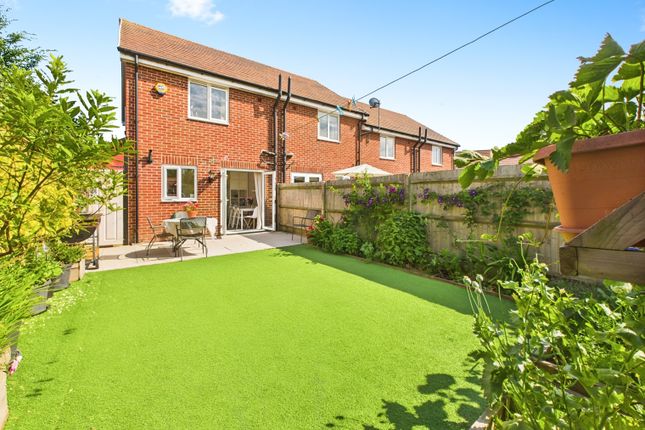 2 bedroom semi-detached house for sale