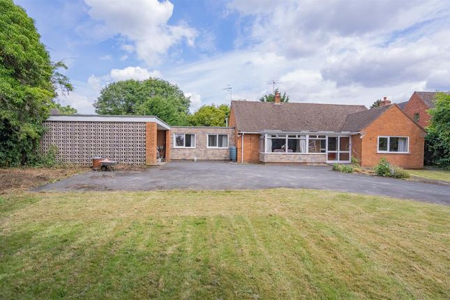 Treloen, Roberts End, Hanley Swan... 4 bed bungalow for sale