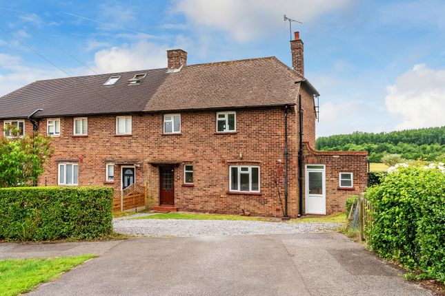 Tylers Close, Godstone, Surrey, RH9 3 bed semi