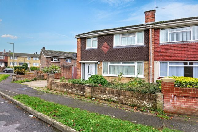 Broxhead Road, Havant, Hampshire, PO9 3 bed semi