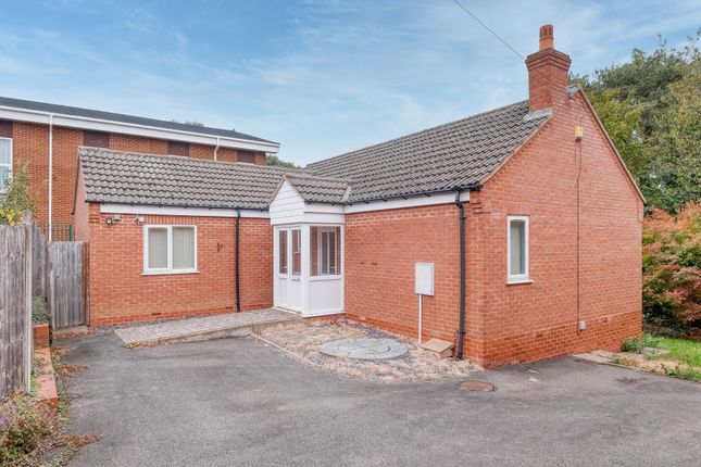 Evesham Road, Redditch, B97 2 bed detached house for sale