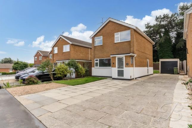 3 bed detached house