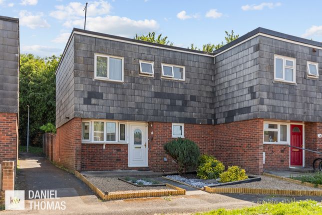 3 bed end terrace house