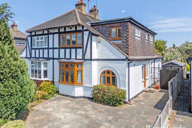 Meadow Way, Upminster, RM14 4 bed semi