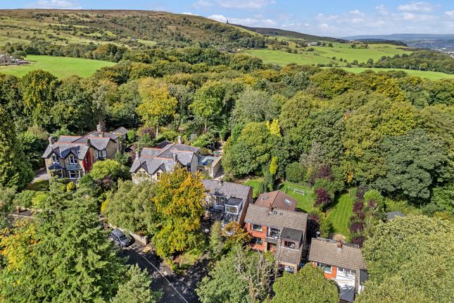 Oakwood, Whitehall Road, Darwen, BB3 3 bed detached house for sale
