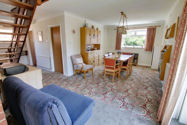3 bedroom chalet for sale