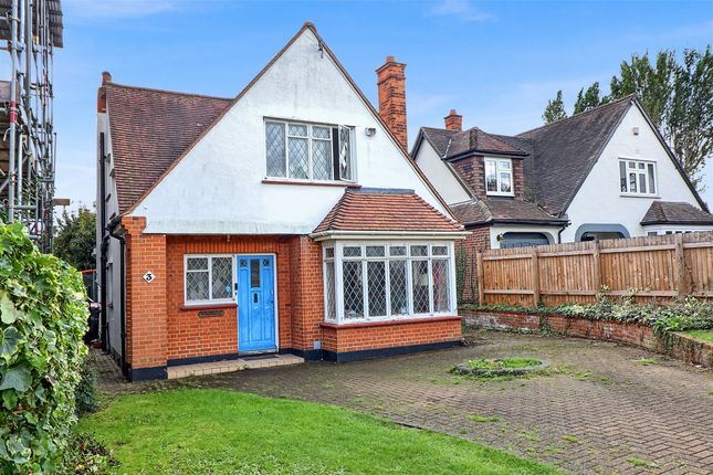 Elizabeth Avenue, Rayleigh, SS6 3 bed detached house for sale