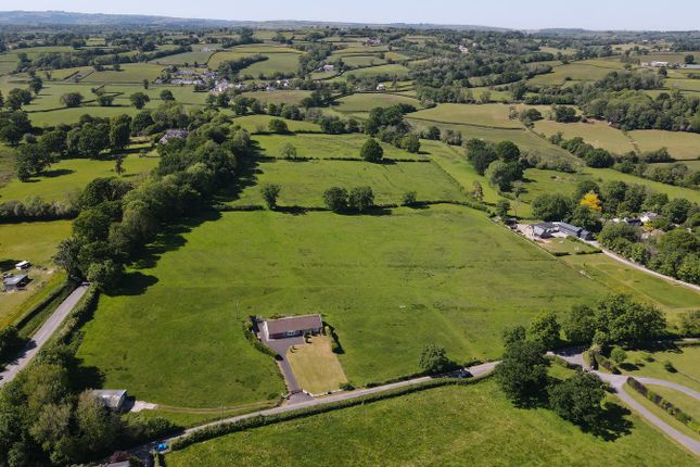 Gurrey Bank, Llandeilo, SA19 4 bed property with land for sale