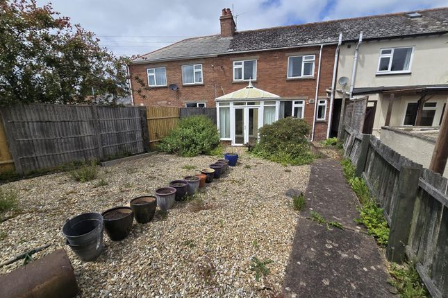 Hill Crest, Tiverton EX16 3 bed terraced house for sale