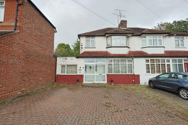 Watersfield Way, Edgware, Middlesex... 4 bed semi