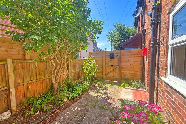 Ivy Cottages, Louden road, Cromer 2 bed cottage for sale