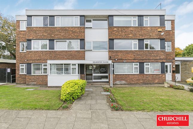 Selworthy Close, Wanstead 2 bed flat for sale