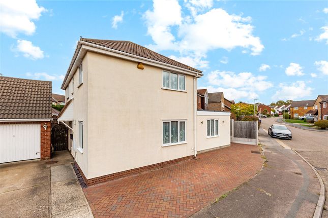 Heybridge Drive, Wickford, Essex, SS12 4 bed detached house for sale