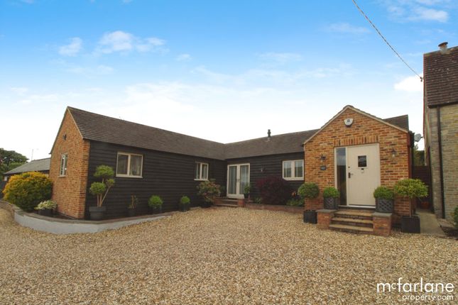 West Mill Lane, Cricklade, SN6 3 bed detached bungalow for sale
