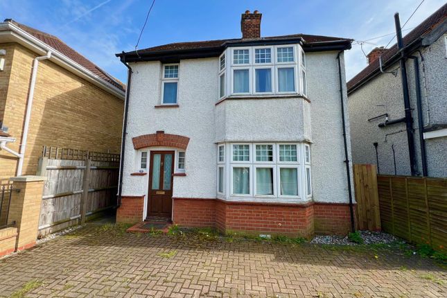 Rayleigh Road, Hutton, Brentwood 3 bed detached house for sale