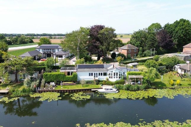 3 bed detached house