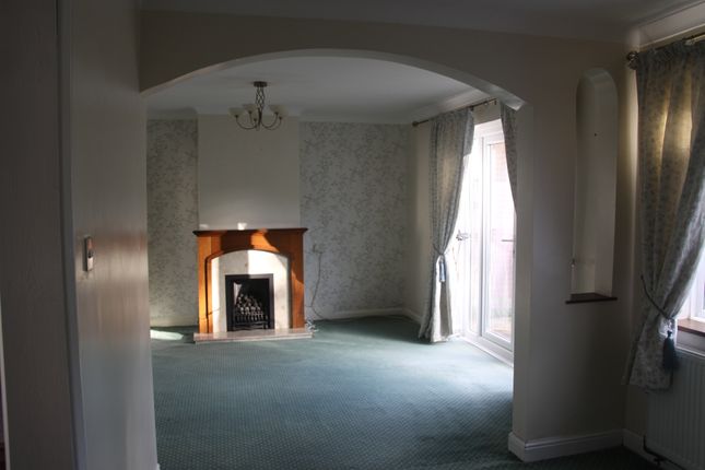 3 bed end terrace house