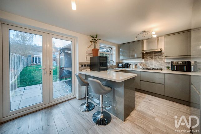 3 bed terraced house