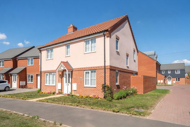 Harness Maker Way, Hethersett 4 bed detached house for sale