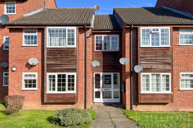 Studio flat for sale